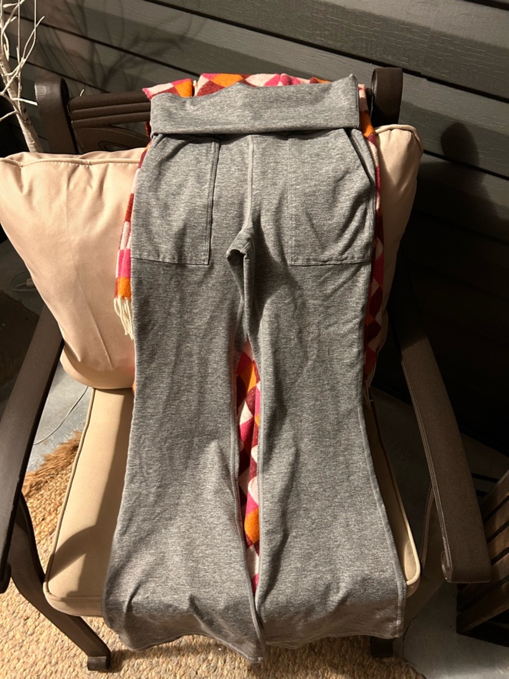 Women’s aerie Gray Pull-On yoga pants flare bottoms brand new